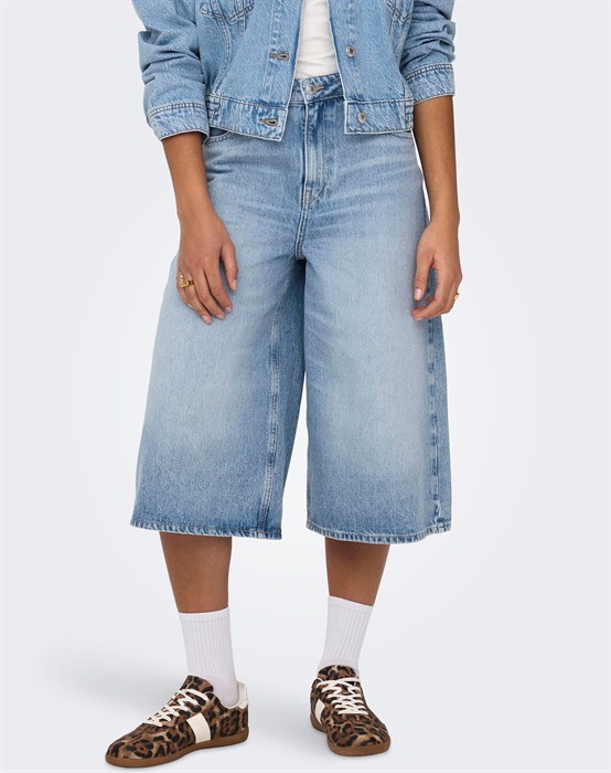 Onlhope Wide Long Denim Shorts - Light Blue Denim